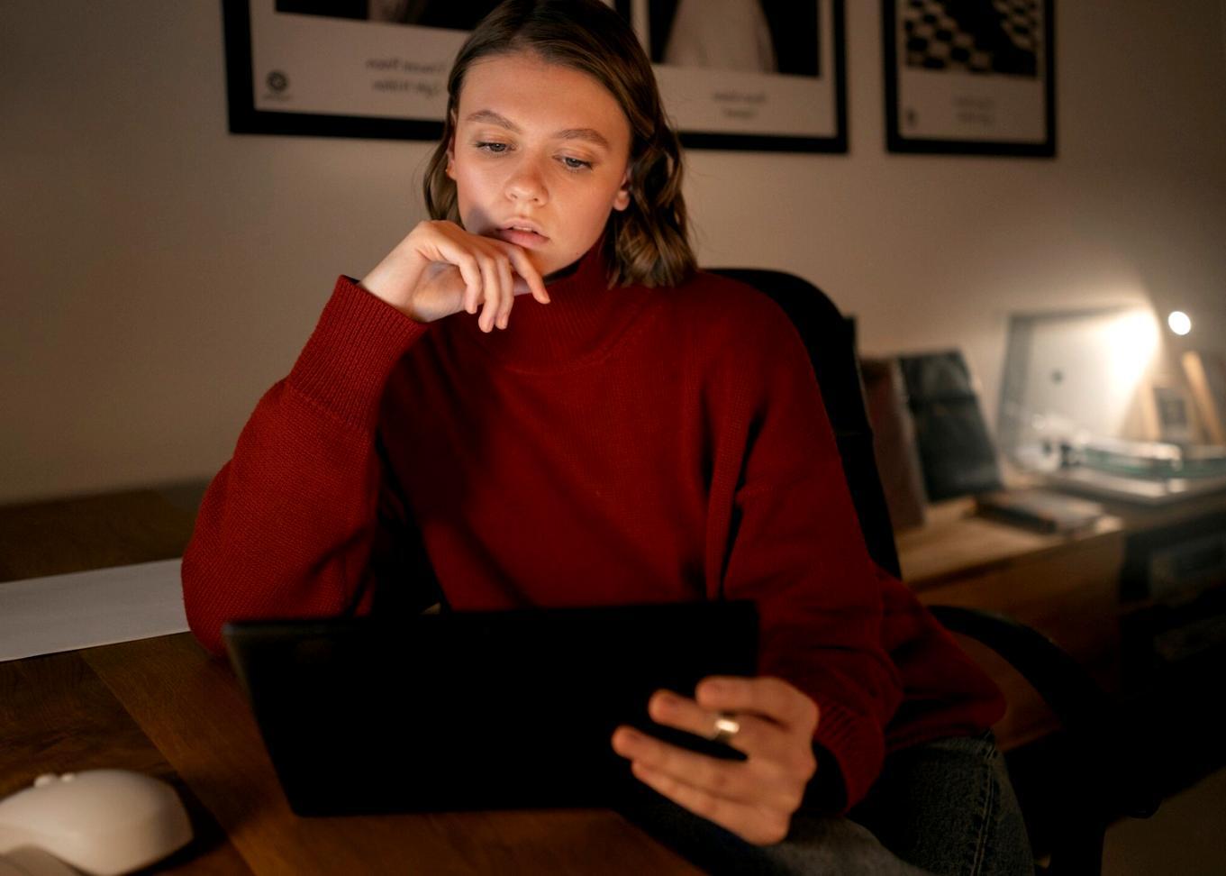 Session de formation avec participants travaillant sur leurs budgets personnels